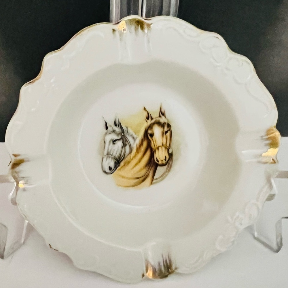 Vintage Horse Ashtray or Decorative Plate